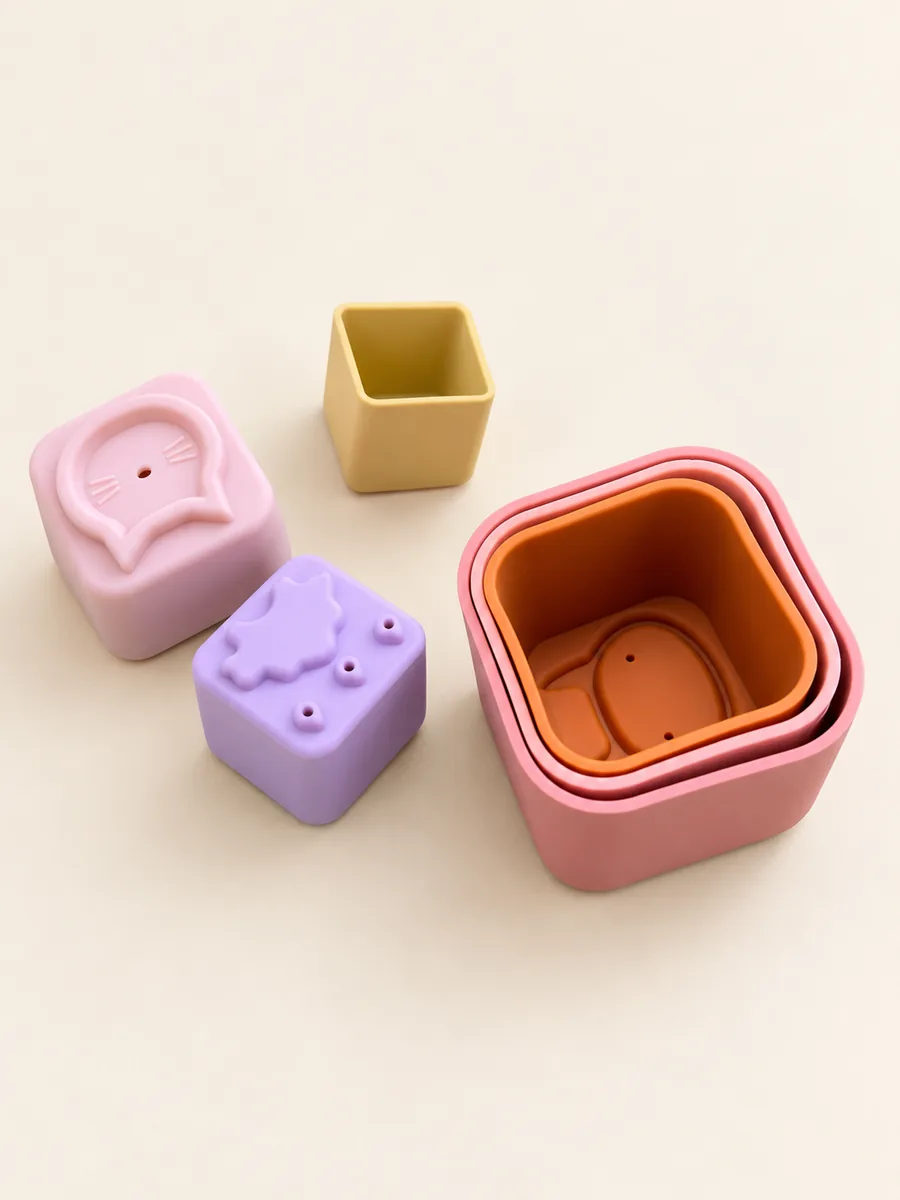 Gobelets en silicone à empiler · photo 3